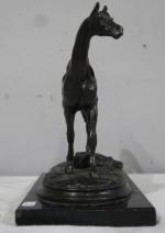Ludwig NICK (1873-1936): "Le cheval" Sculpture en bronze à patine...