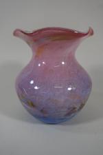 ARNOLD - BIOT : Vase en verre chamarré orange et...