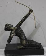 LIMOUSIN: Miroir de table à décor d'archère en métal, art...