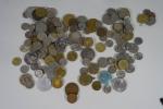 Lot de pièces de monnaie modernes françaises et étrangères dans...