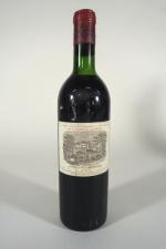 1 bouteille Château Lafite Rothschild - Pauillac - 1965. Niveau...
