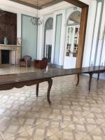 VENTE SUR DESIGNATION :Grande table de réunion ovale en bois...