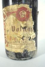 1 bouteille Volnay rouge Ph. Meunier 1959 (haute épaule, usure...