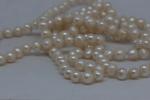 sautoir en perles baroques environ 75 gr (diamètres 7/8 mm)