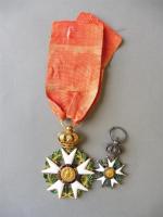 Légion d'honneur en or jaune 18k et émail marquée "Napoléon...
