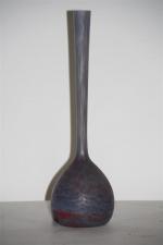 DELATTE: Vase soliflore en verre - H 35 cm.