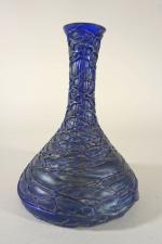 D'ap. Wilhelm KRALIK Sohn, série Threaded
Vase à long col évasé...