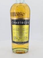 1 bouteille de Chartreuse jaune L. GARNIER (petites usures à...