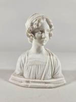 Portrait d'une jeune fille, sculpture en pierre blanche signée MIGNON...