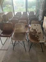 MAISONS DU MONDE : Lot de chaises coques 
6 recouvertes...