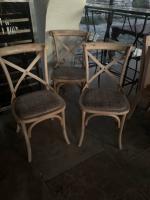 3 chaises de type colonial "BE LOUNGE" en bois, assise...