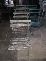 Lot de chaises pliantes en métal et bois : 4...