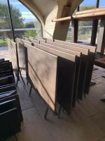 8 tables rectangulaires pliants en métal laqué marron. 120X80cm