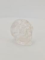 Memento mori crâne en cristal de roche
H. 4,5 cm L....