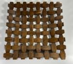 A. HOEDTS, Importante coupe de table carrée en bois simulant...