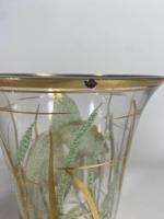 ADAT : Paire de vases en verre à décor doré...
