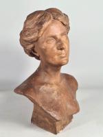 CARAVANNIEZ Alfred (1855-1917) : Buste représentant Honorine Caravanniez, buste en...