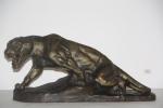 CARTIER T.H : Lionne, bronze patiné signé ( Thomas François...
