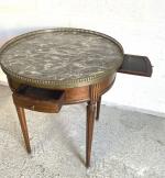 FRANCE, fin XIXe siècle : Table bouillotte en placage d'acajou...