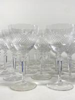 Service de verres en cristal à décor de pointe de...