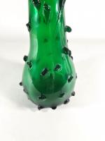 MURANO : Vase soliflore en verre soufflé vert à décor...
