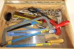 Lot de deux caisses à outils, comprenant:
Caisse à outils en...