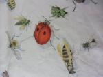 HERMES : Carré en soie modèle insectes, bordure rose (...