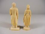 DIEPPE - XIXème s. : Deux notables en ivoire sculpté...