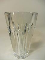 BACCARAT : Vase en cristal modèle "Pauline" H : 25...