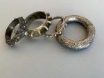 MAROC début XXème s. : 4 bracelets berbères en argent...