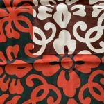 LANVIN : Foulard en soie à motifs de feuillages rouges...