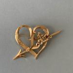 Lolita LEMPICKA : Broche coeur transpercé d'une flèche "Loilta"en métal...