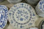 MEISSEN Fabrique Teichert : Service de table en porcelaine, décor...