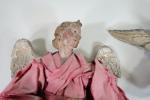NAPLES : Deux anges d'applique en bois polychrome, vêtus d'une...