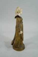 BERNOUD Eugène (XIX-XXème s. ) : Jeune femme bretonne. statuette...