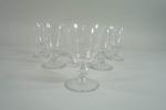 DAUM : Partie de service en cristal comprenant 32 verres...