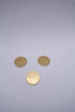 3 pièces de 10F en or datées 1857,1866 dont une...
