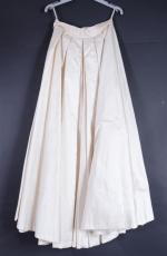 MICHELE ARNAUD. Robe de mariée des années 1960, jupe longue...