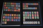 ALBUMS (deux) de timbres, modernes