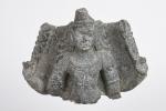 Statuette en granit représentant le dieu hindou Skanda. Inde du...