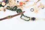 BIJOUX (lot de ) fantaisies comprenant colliers, bracelets, montres, bagues,...