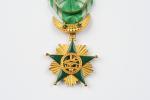 COMORES Ordre de l'Étoile de la Grande Comore. Étoile d'Officier....