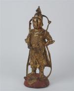 CHINE - 17ème siècle. Statuette de guerrier debout en bronze...
