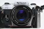 APPAREIL PHOTOGRAPHIQUES et OBJECTIFS : Nikon FG ; Contina ;...