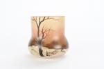 LEGRAS - Vase en verre émaillé à décor d'un paysage...