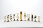 LOT de dix-neuf vases balustres de différents modèles, verre à...