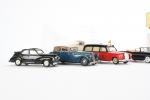 JOUETS voitures miniatures, comprenant :
MARKLIN : Automitrailleuse, Voiture coupé, Voiture...