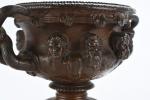 SUSSE Fres - Vase dit de "Warwick" en bronze à...