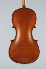 VIOLON des pays de l'Est, 20ème siècle, étiquette apocryphe "Stradivarius",...