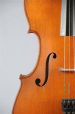 VIOLONCELLE 3/4 Mirecourt, 20ème siècle, étiquette apocryphe "Stradivarius" (légères restarautions)
Expert...